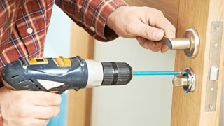 Automotive Locksmith at Canyon Drive, California